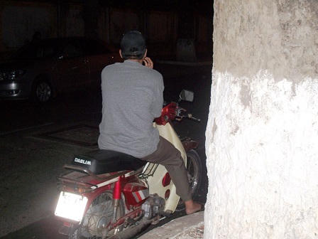 Phận “trai gọi” đứng đường